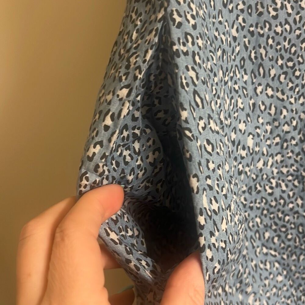 ✨Akris Punto Blue Leopard Midi Sz 6 Dress✨ - Picture 7 of 8